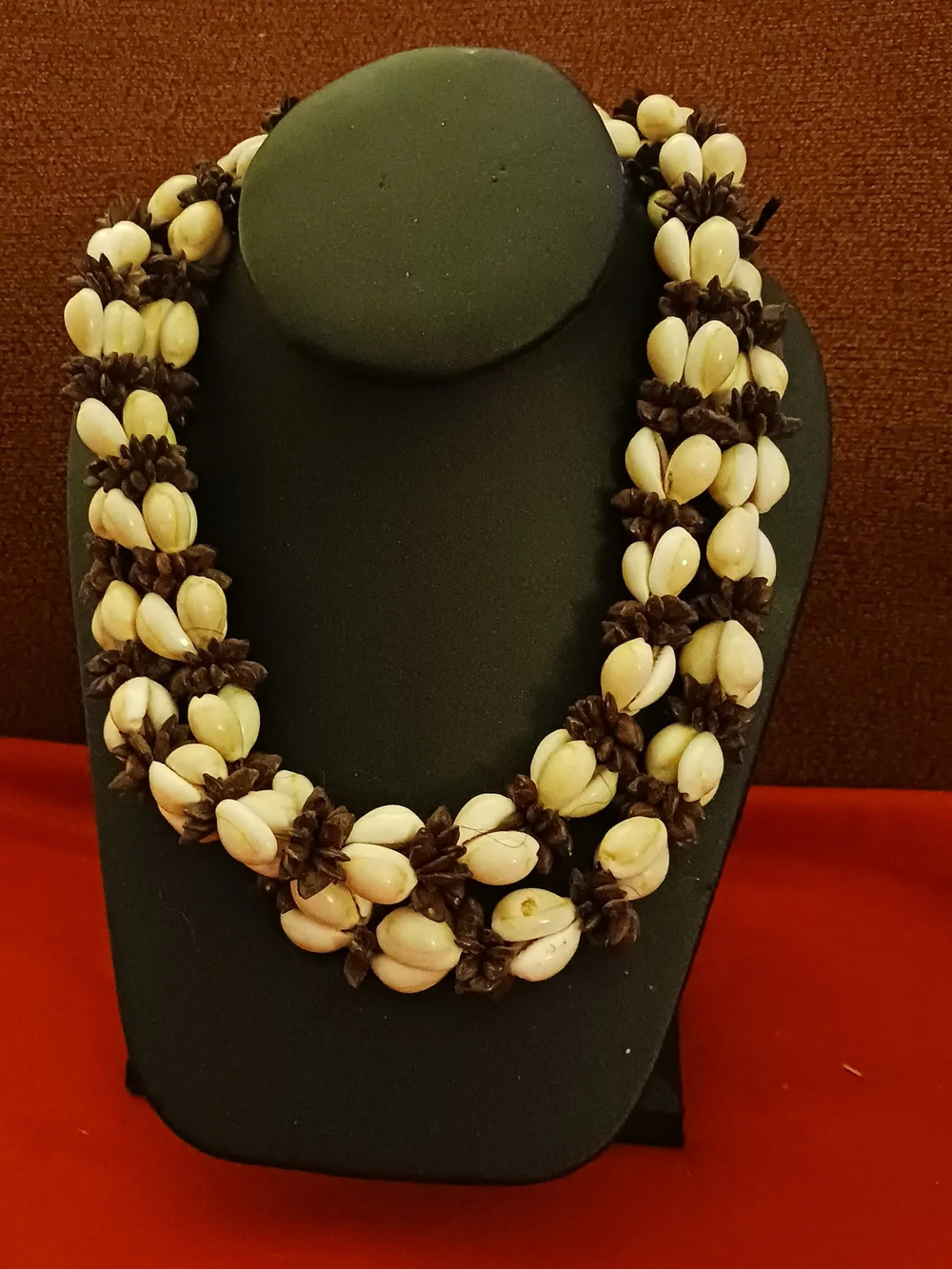 Handmade White Shell Lei Necklace - Women Jewelry
